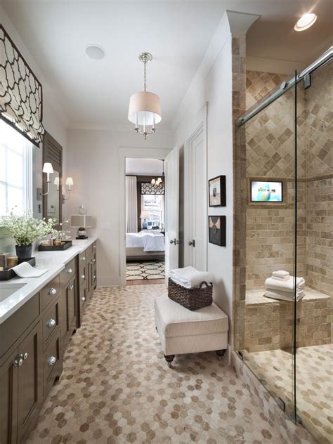 10 Spa Like Master Bathroom Ideas