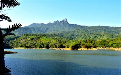 Hainan Baoting Seven Fairy Lady Mountain Qixianling National Forest