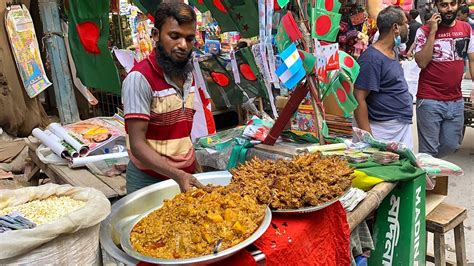 King Of Chicken Leg Lever Jhal Muri Maker Street Food Bangladesh