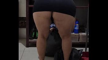 GRABO A MI MADRASTRA MIENTRAS HACE LIMPIEZA XVIDEOS