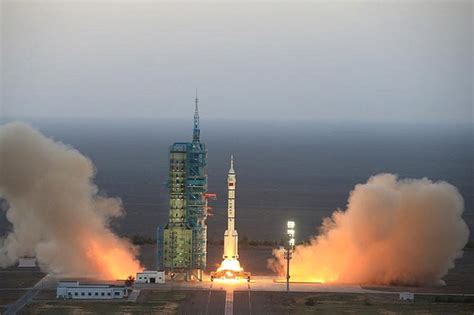 Exitoso Lanzamiento De Misi N Tripulada China Shenzhou