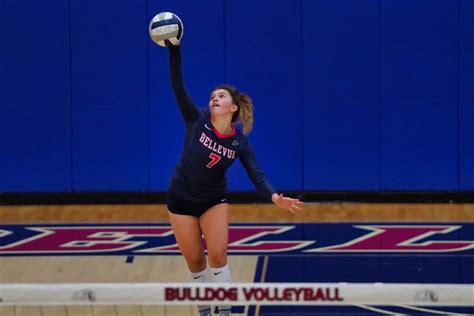 Volleyball Splits At Linn Benton Crossover Athletics Department