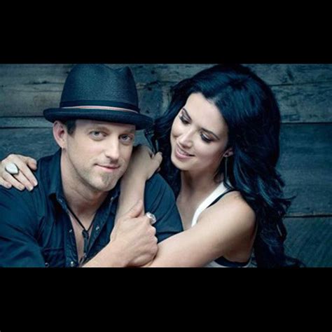 Thompson Square Are You Gonna Kiss Me Or Not 10