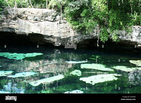 Cenote Azul. Mexico Stock Photo - Alamy