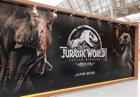 New Jurassic World Fallen Kingdom Banner Premieres At Brand Licensing Expo Jurassic Outpost