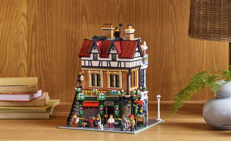 LEGO 10350 Tudor Corner Is Your 2025 Modular Building Jay S Brick Blog