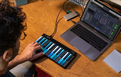 Roli 新款 MPE 炫彩 MIDI 键盘 Lumi Keys Studio Edition 即将上市 Midifan我们关注电脑音乐