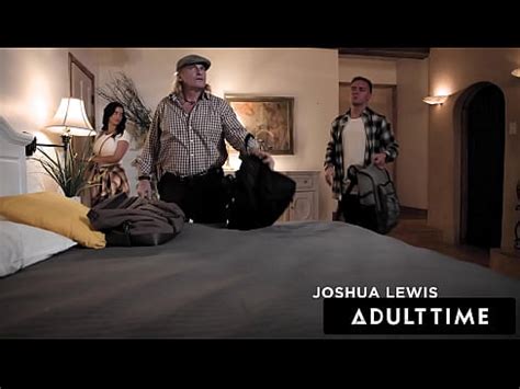 ADULT TIME La MILF De Grandes Tetas Linzee Ryder Es Follada Por Su Hijastro Con Su Padrastro