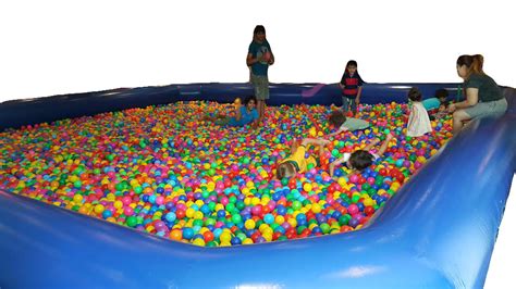 Giant Ball Pit Inflatable – Center Stage