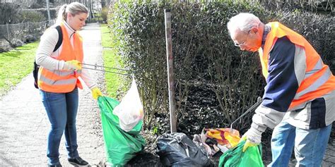 Sindelfingen 150 Freiwillige haben bei der dritten Putzete 156 Säcke