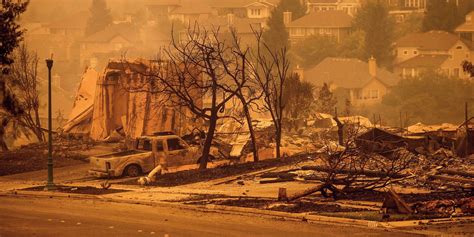 Three Dead In California Fires Tens Of Thousands Evacuated Wsj