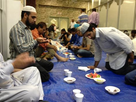 Ramadan exclusive: Ramadan day 4 Madinah Masjid