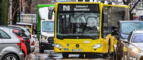 Hunderte Ausfälle allein am Dienstag Krise bei Berlins Bussen und