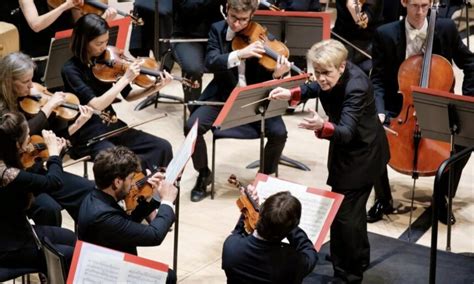 Philadelphia Marin Alsop Will Becom Principal Guest Conductor Of The