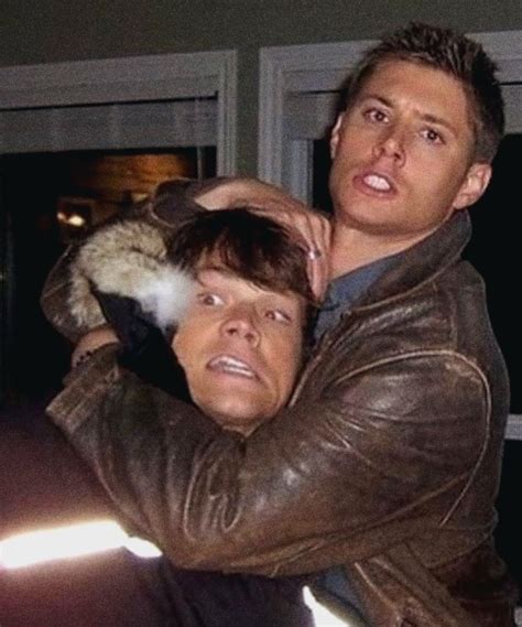 Pin Em Spn Supernatural Engra Ado Atores De Supernatural Irm Os