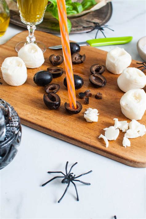 Halloween Antipasto Eyeballs Appetizer Xoxobella