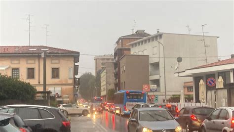 Saronno Paralizzata Code E Traffico In Tilt In Tutte Le Direzioni