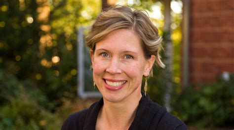 Associate Professor And Chair Heather Mathews Receives 2023 Faculty