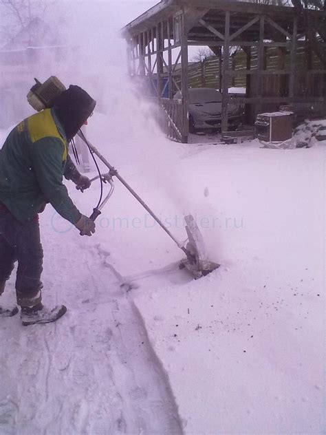 Снегоуборщик из триммера: снегоуборочная насадка, уборка снега, как ...