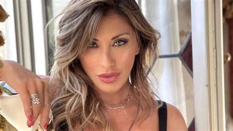 Sabrina Salerno Successo Per La Prima Volta A Anni Il Racconto