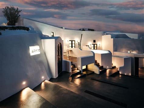 11 Best Luxury Hotels in Oia, Santorini - Stay to Wander