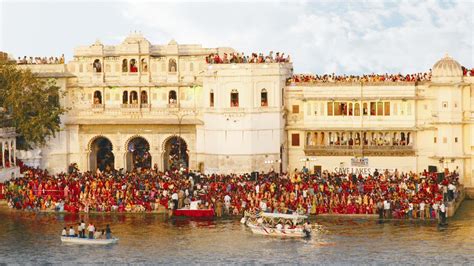 Gangaur Festival 2024 - Date, Significance, Major Attractions | Adotrip.com