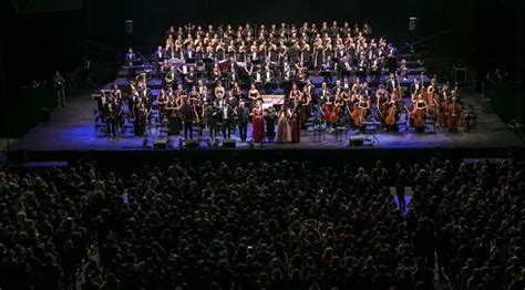 Gezi Makinesi Volkswagen Arena Sahnesi