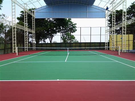 Pemborong Lapangan Tenis