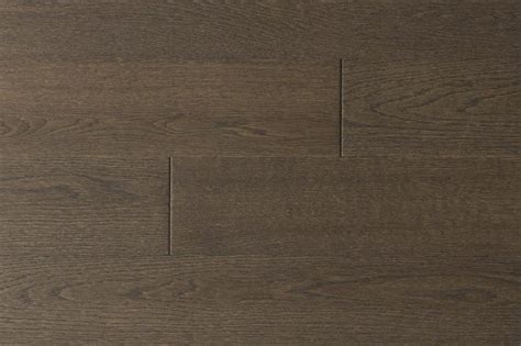 Wickham Domestic Collection Red Oak Pyramid Peeranis Flooring