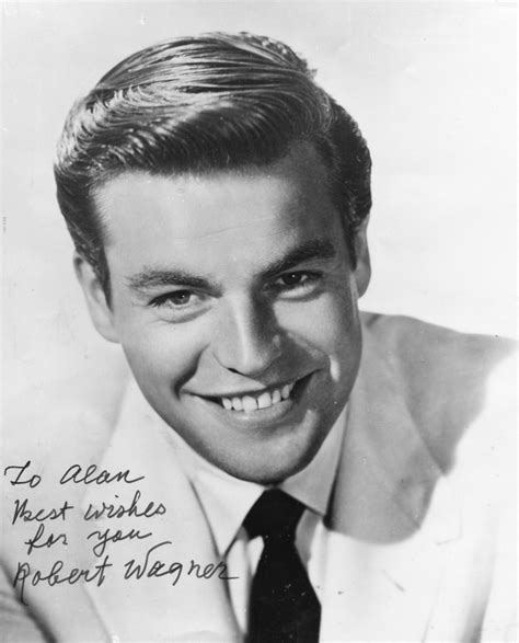 Robert Wagner - Movies & Autographed Portraits Through The Decades