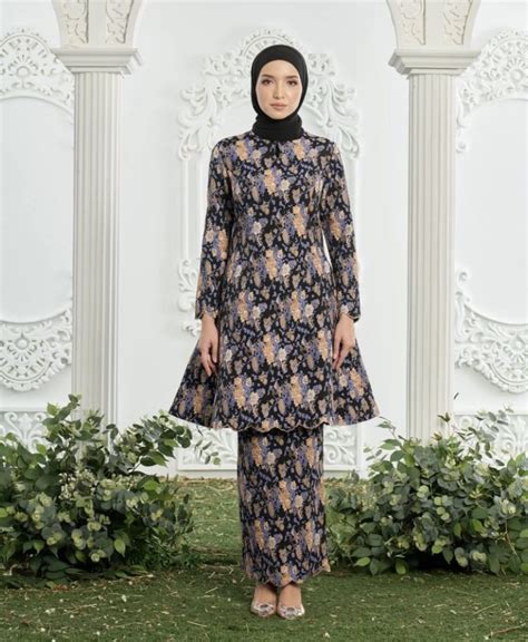 Myravallyn Lucille Kurung Pahang S Women S Fashion Muslimah Fashion