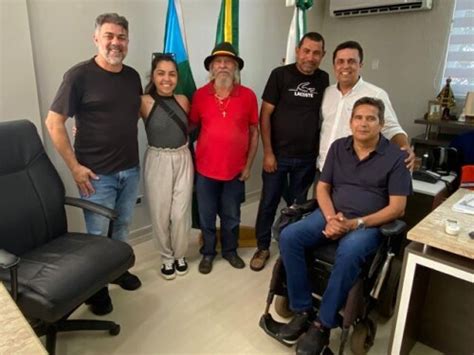 Goionews Prefeito Betinho Lima Recebe Visita Do Ex Vice Prefeito De