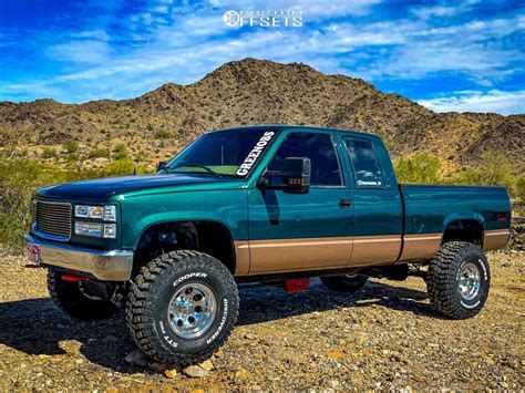 1997 Gmc K1500 With 15x10 48 Pacer Lt And 35125r15 Cooper Discoverer