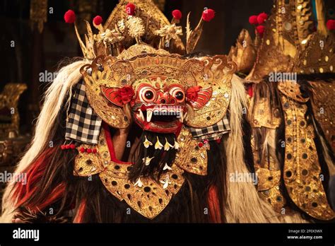 Traditioneller Barong Tanz Fotos Und Bildmaterial In Hoher Aufl Sung