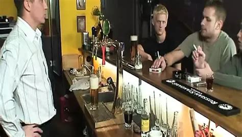 Reife blonde Hure von großem Schwanz zerstört xHamster