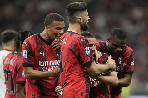 Hasil AC Milan Vs Cagliari Skor 5 1 Bola Net