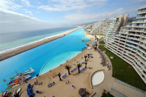 Discover World's Largest Swimming Pool | GloHoliday