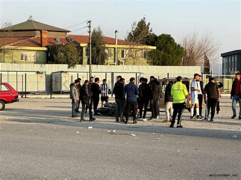 Akhisar Da Feci Kaza Otomobil Ile Motosiklet Kafa Kafaya Arp T