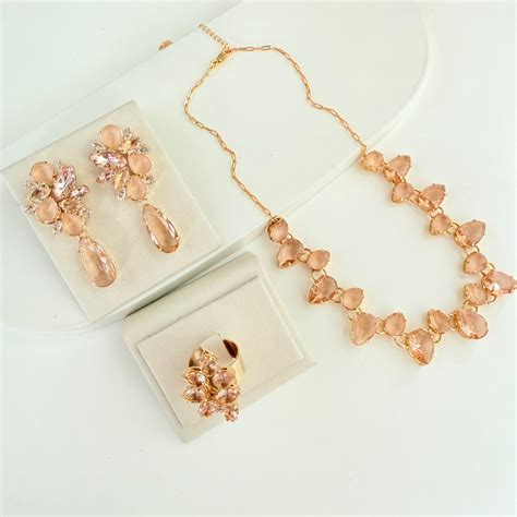 Kit Colar Brinco e Anel Regulável Nude Liah de Zircônia Mania de Mulher Acessórios de Moda