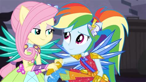 Rainbow Dash And Fluttershy Equestria Girls