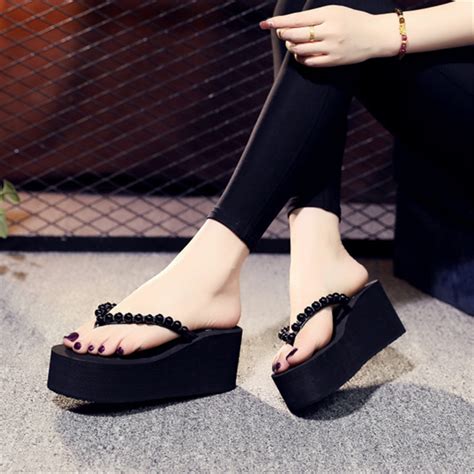 2020 New Summer Flip Flops Women Thick Bottom Wedge Heel Sandals And