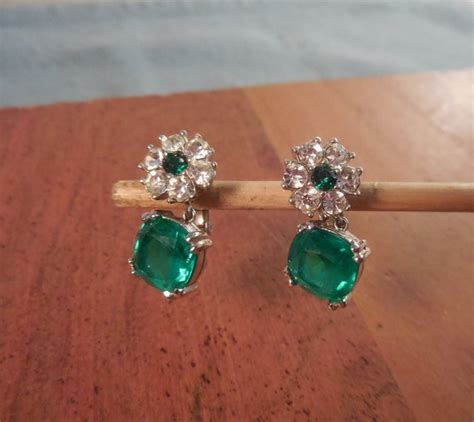 Vintage Ciner Emerald Green And Clean Rhinestone Drop C… Gem