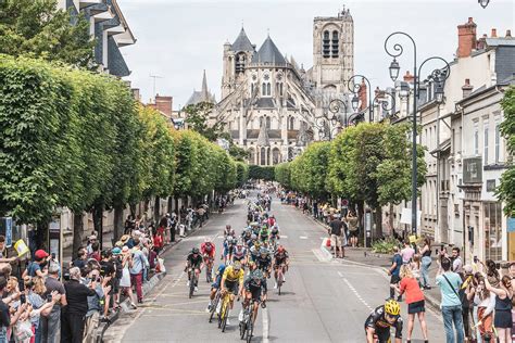 Why The Tour De France Is The Worlds Most Beautiful Race Paris Perfect