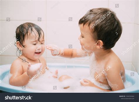 970 Mother Hugging Baby Bath Images Stock Photos And Vectors Shutterstock