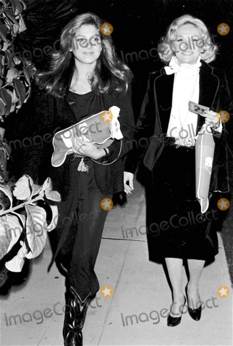 Photos and Pictures - Tatum O'neal with Mom 12/1980 #11494 Photo by Phil Roach/ipol/Globe Photos ...