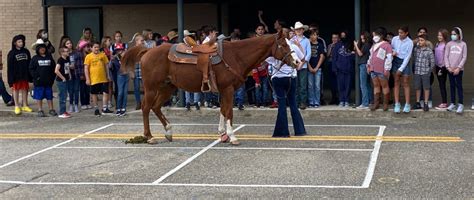 Campus Traditions Helotes Elementary School Northside Independent