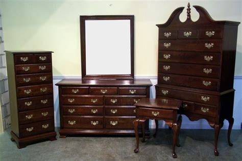 Queen Anne Style Bedroom Furniture