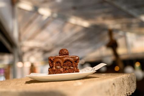 Receita de bolo naked de chocolate Estadão