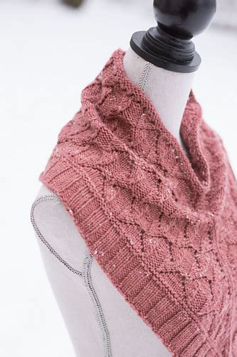 Ravelry Silken Sands Cowl Pattern By Kelene Kinnersly