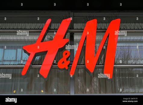 H&M Textilien Filiale, Wilmersdorfer Straße, Charlottenburg, Berlin ...